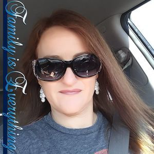 Meet your Posher, Alisha